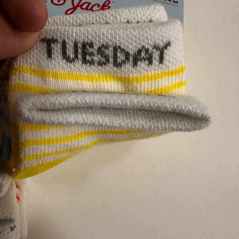 🧦 NWT Cat & Jack 6pk Kids Low-Cut Socks - Weekdays (6-12 Months) 🧦 - Picture 6 of 8